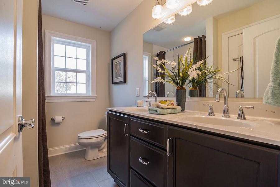 814 Newtown Road Berwyn, PA 19312 - Photo 11 of 23 Photo from another home built by this builder.