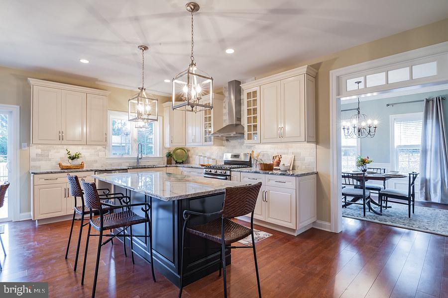 814 Newtown Road Berwyn, PA 19312 - Photo 4 of 23 Typical kitchen by this builder.