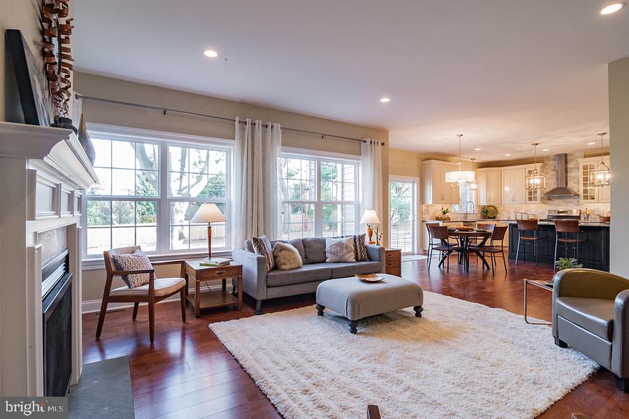 814 Newtown Road Berwyn, PA 19312 - Photo 7 of 23 Photo from another home built by this builder.