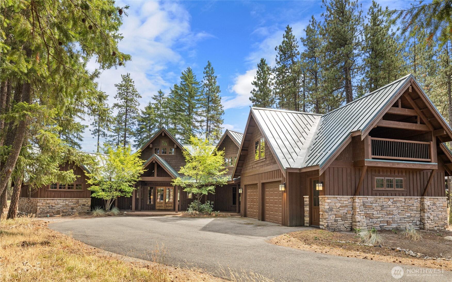 930 Coal Mine Way Cle Elum, WA 98922 - Photo 1 of 40 a front view of a house