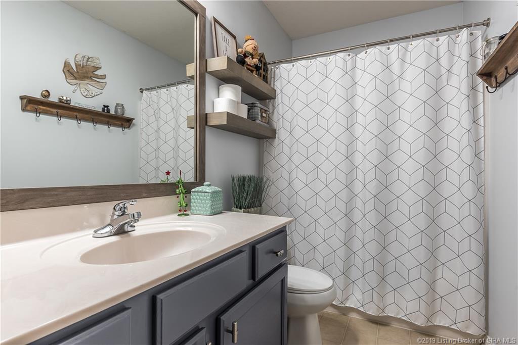 5527 Raintree Ridge Jeffersonville, IN 47130 - Photo 25 of 36 Gallery Image 25