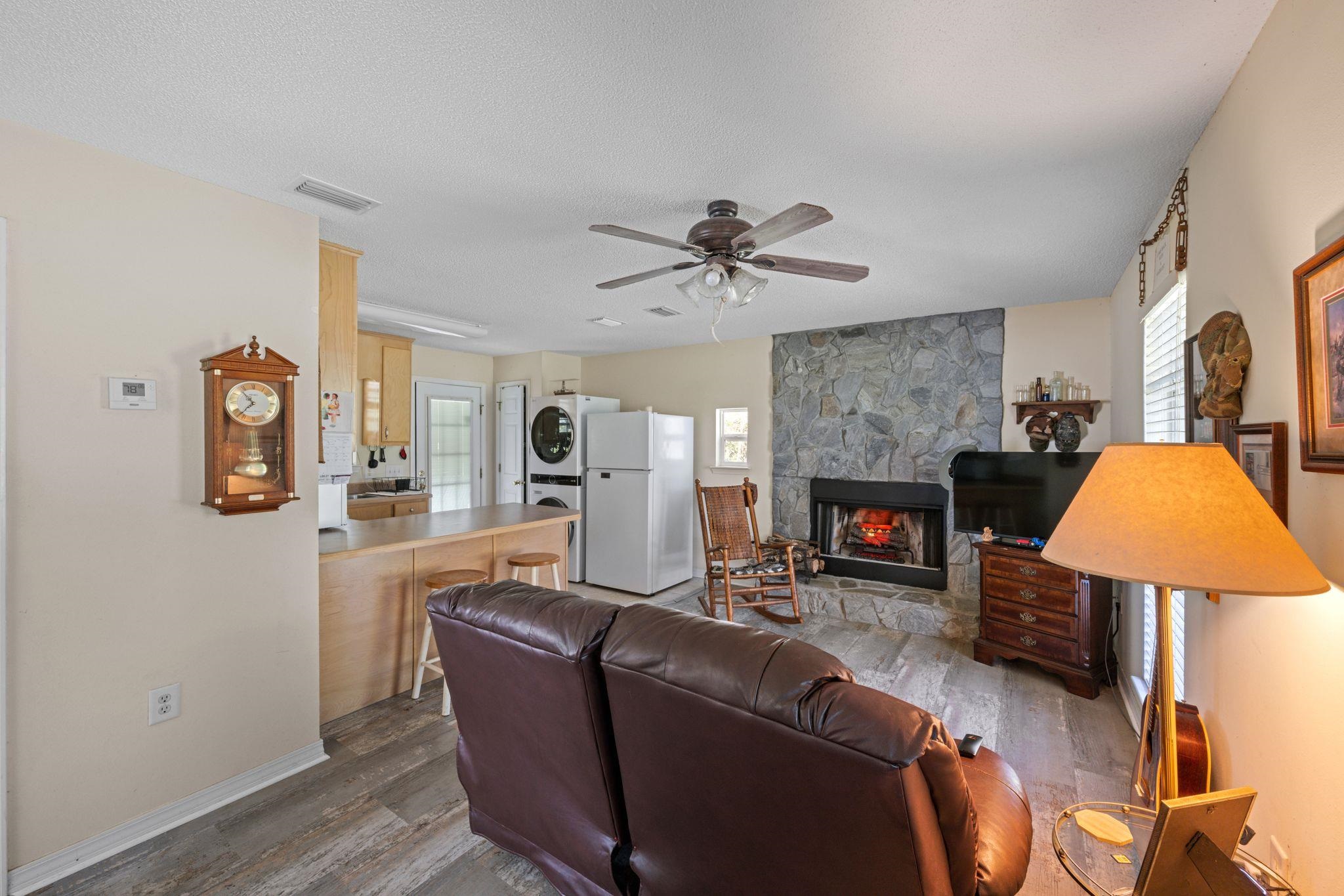 60998 Seales Road Stockton, AL 36579 - Photo 7 of 34 Living Room