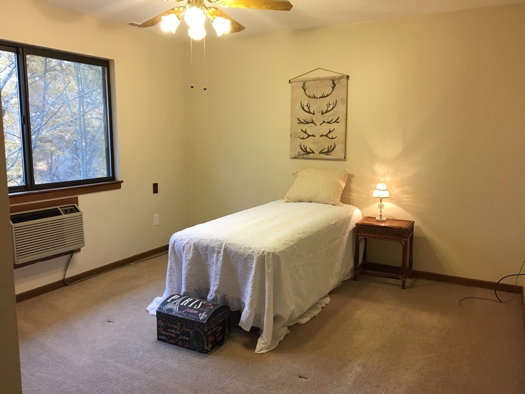 340 Sunderland Road, Unit 21 Worcester, MA 01604 - Photo 2 of 10
