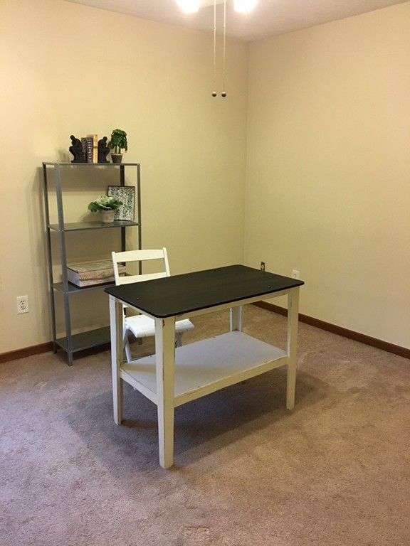 340 Sunderland Road, Unit 21 Worcester, MA 01604 - Photo 4 of 10