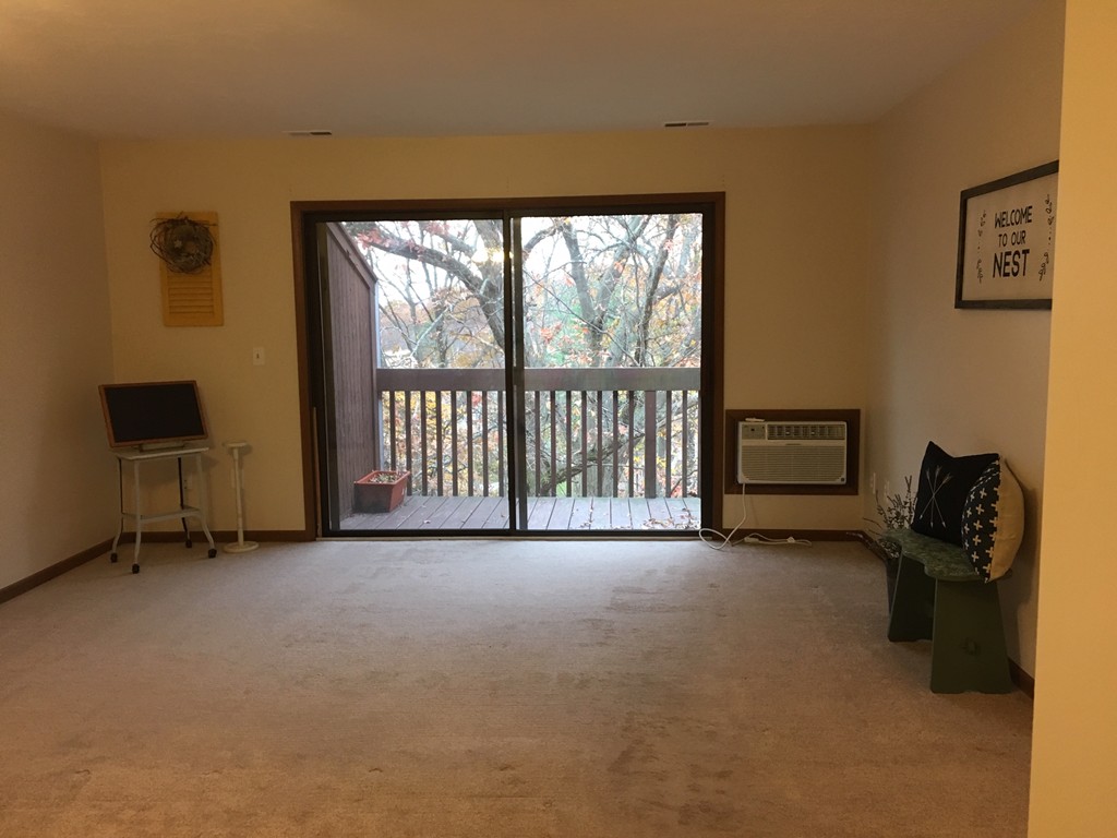 340 Sunderland Road, Unit 21 Worcester, MA 01604 - Photo 8 of 10