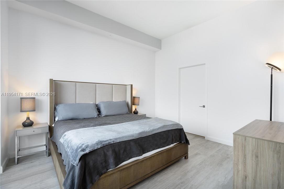 45 Southwest 9th Street, Unit LPH4609 Miami, FL 33130 - Photo 13 of 21