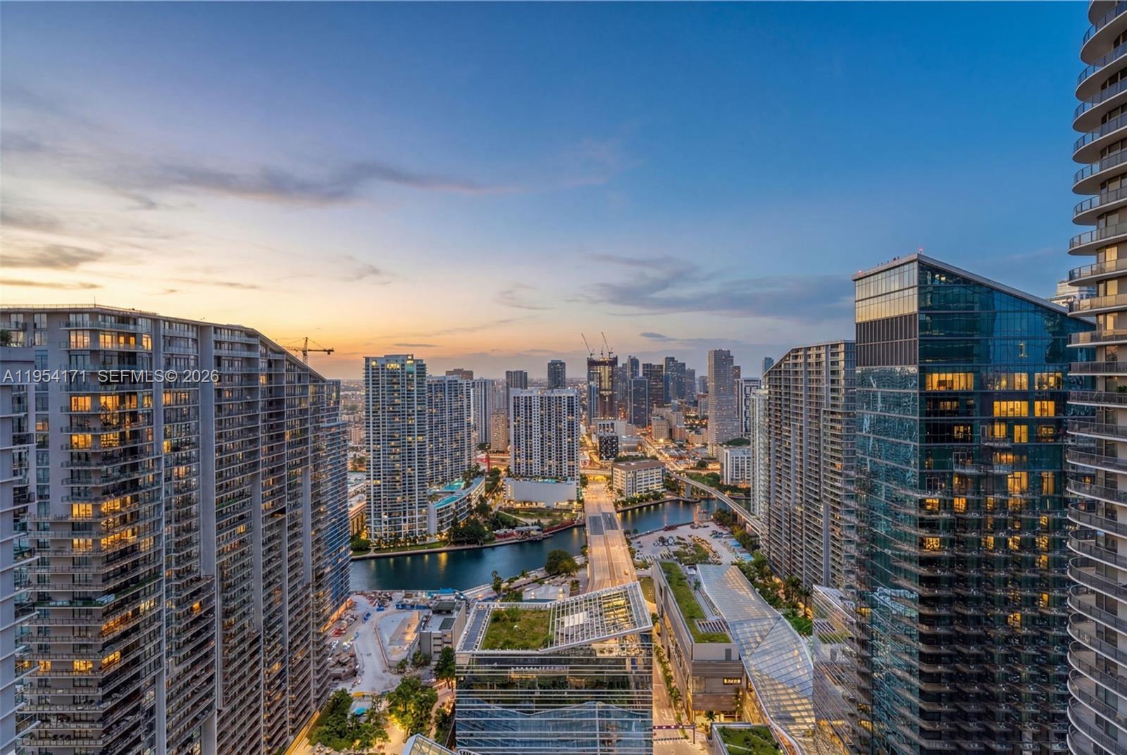 45 Southwest 9th Street, Unit LPH4609 Miami, FL 33130 - Photo 4 of 50 a view of city