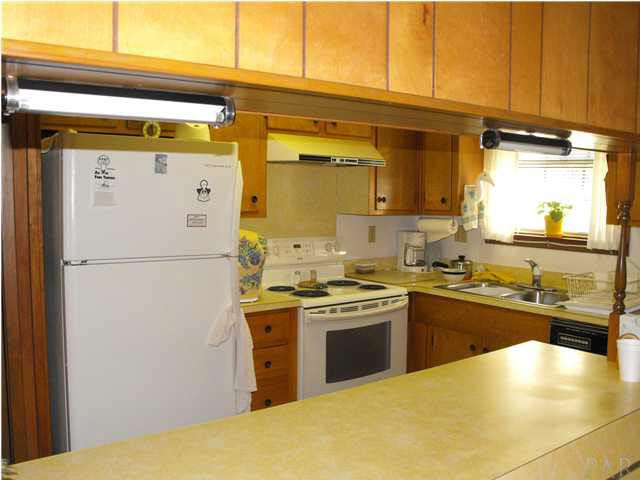 5121 Still Road Century, FL 32535 - Photo 4 of 16 Kitchen