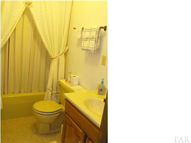 5121 Still Road Century, FL 32535 - Photo 7 of 16 Master Bathroom