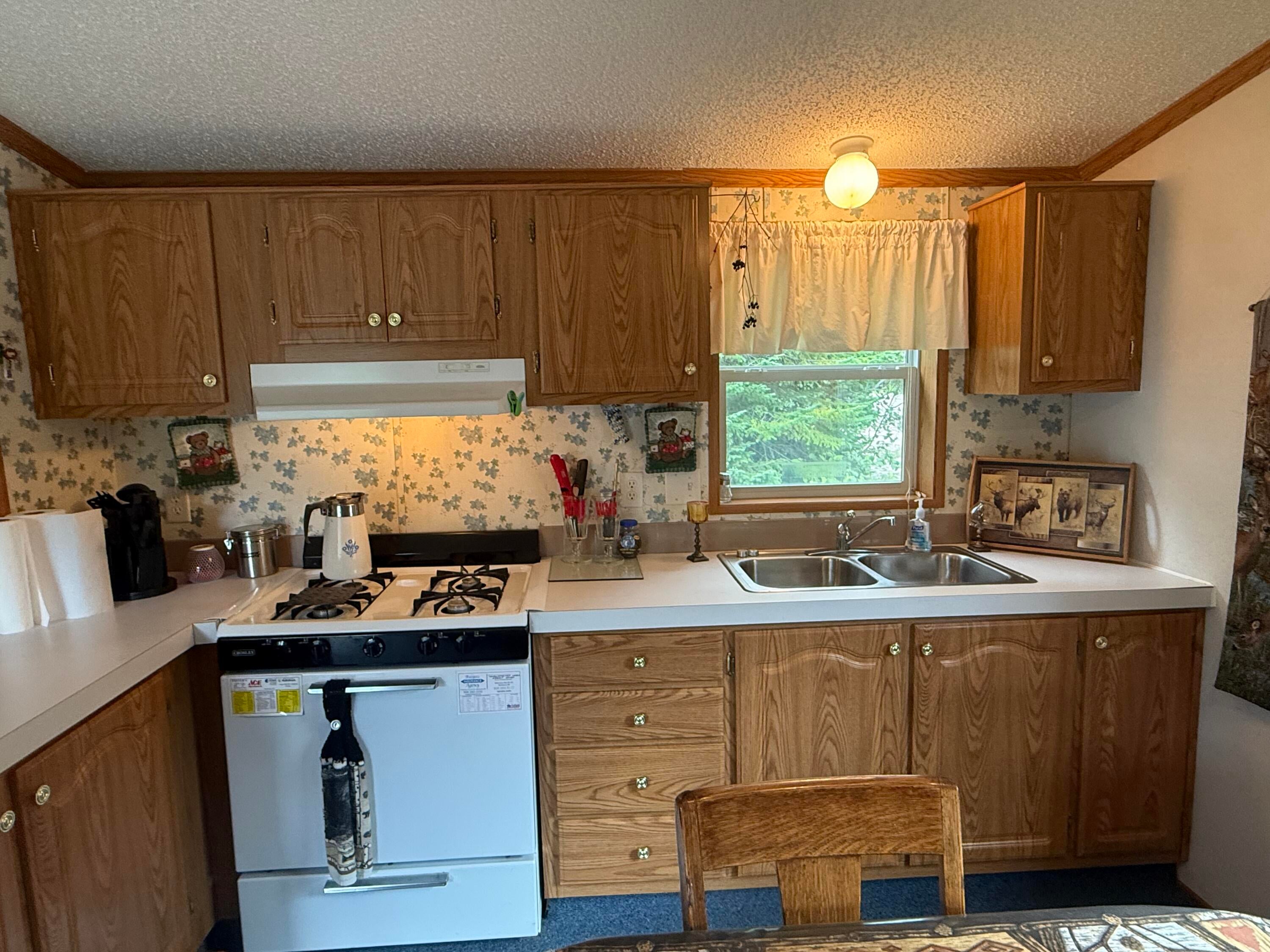 6906 South North Hulbert Road Hulbert, MI 49748 - Photo 15 of 40 Gallery Image 15