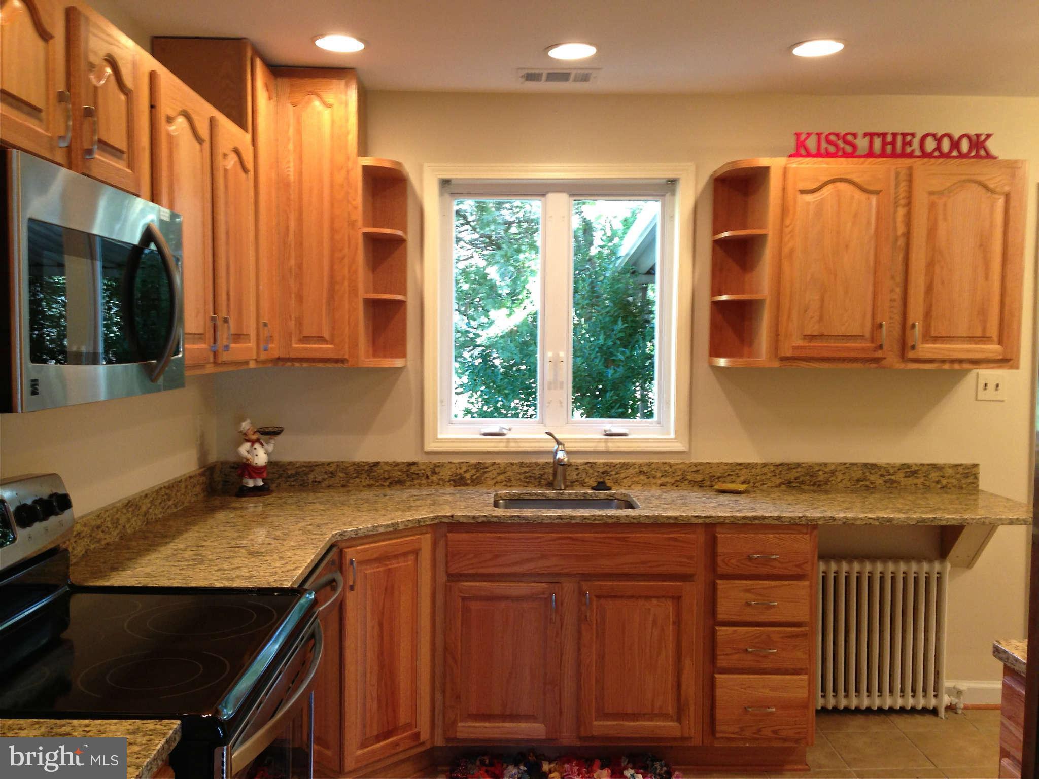 6504 Elmdale Road Alexandria, VA 22312 - Photo 11 of 28 Kitchen