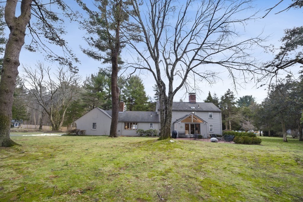 8 Townsend Road Lynnfield, MA 01940 - Photo 37 of 41 a front view of house with yard and trees