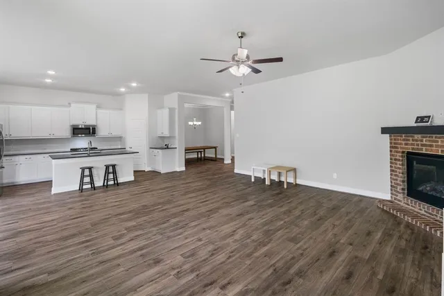 $410,000 | 4919 Elizabeth Way, Lone Oak, TX 75453