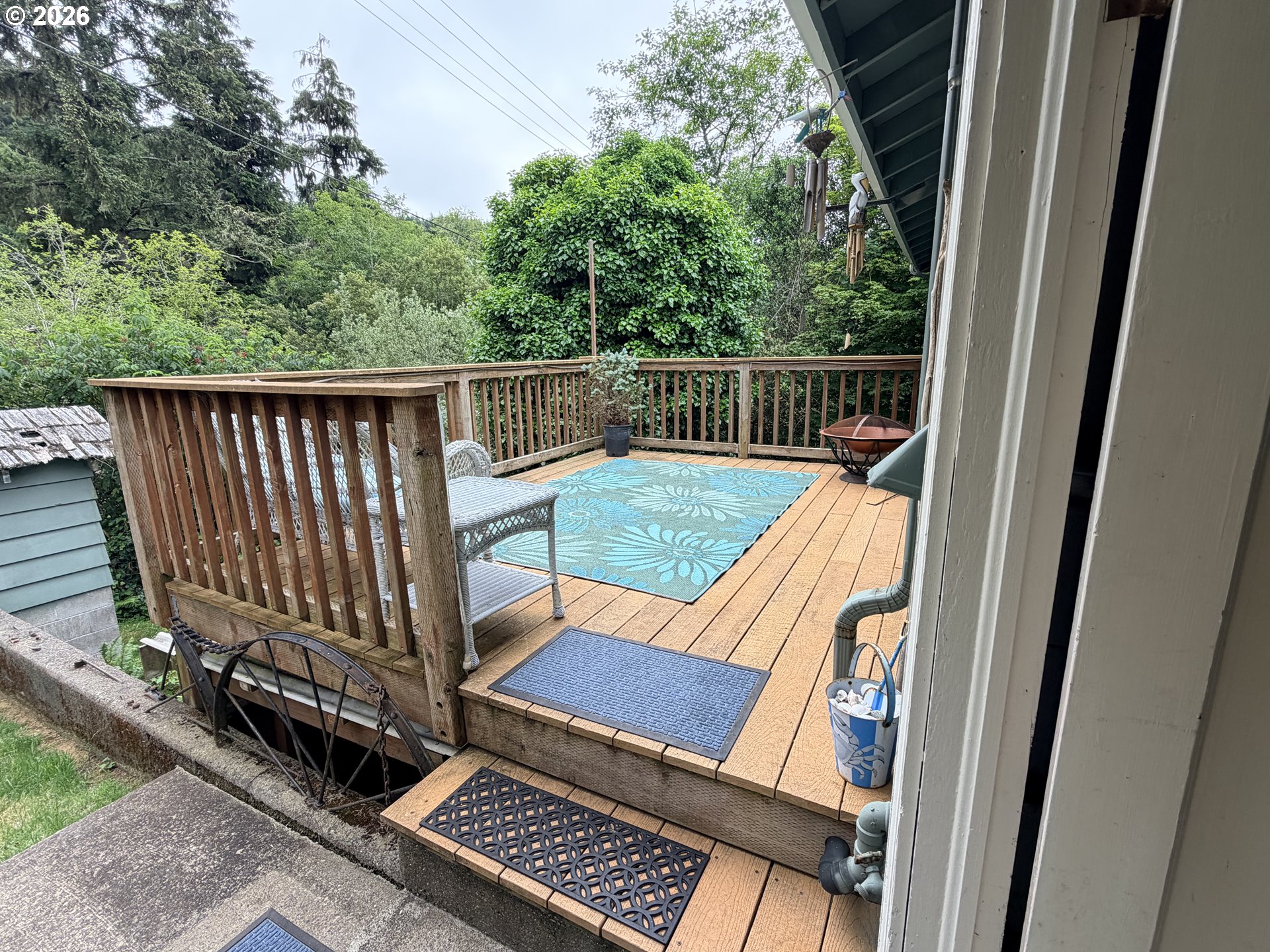 2260 Arthur Drive Reedsport, OR 97467 - Photo 25 of 36 Deck