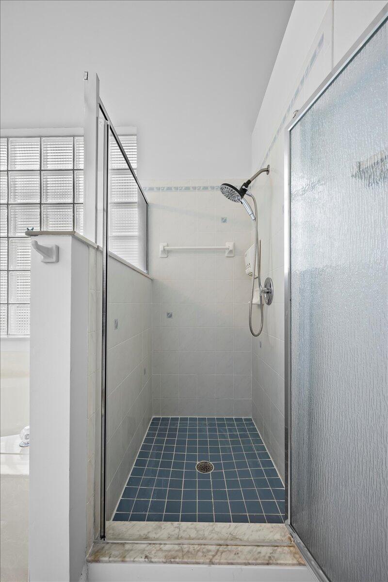 230 Southwest Ridgecrest Drive Port St. Lucie, FL 34953 - Photo 14 of 30 Primary Bath