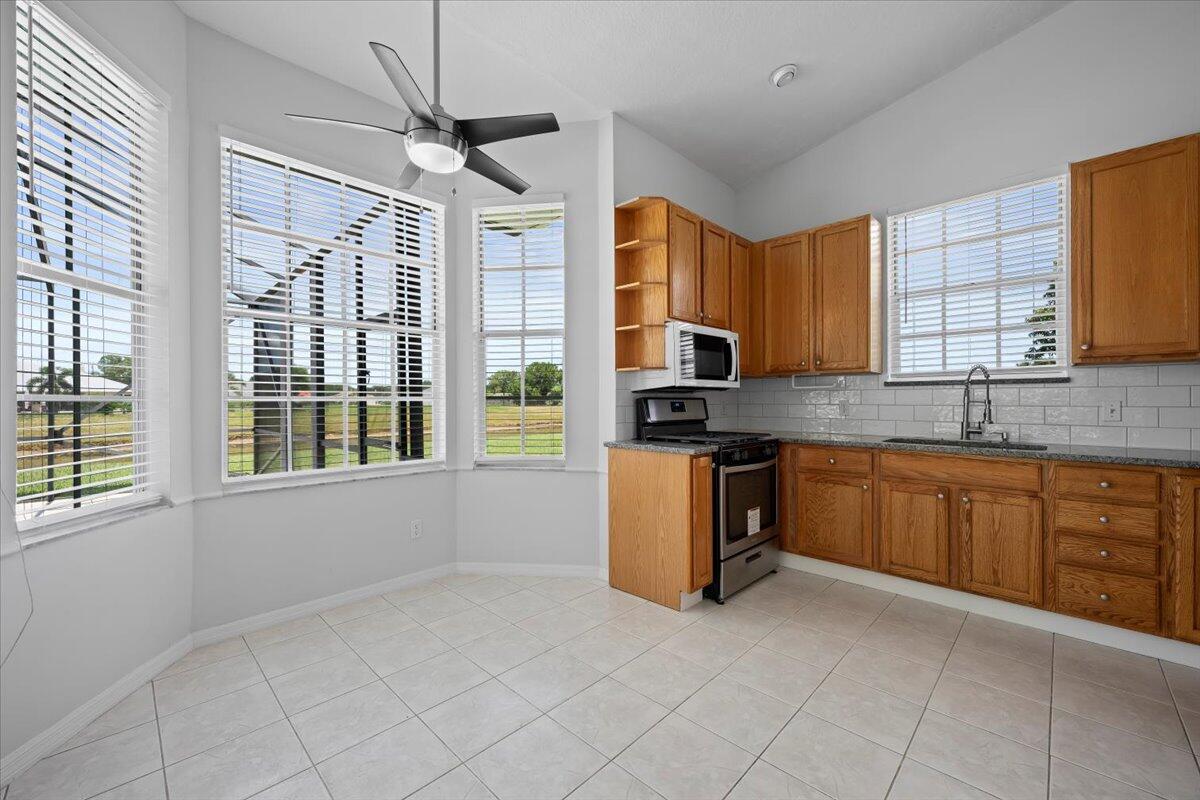 230 Southwest Ridgecrest Drive Port St. Lucie, FL 34953 - Photo 4 of 30 Kitchen