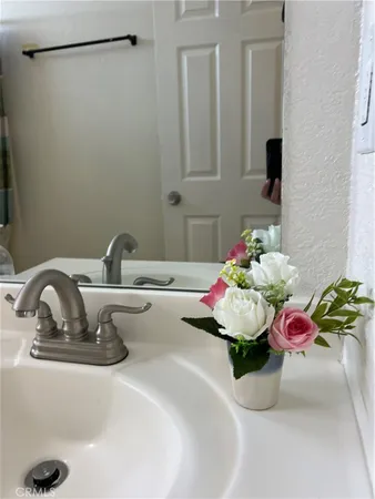 $2,200 | 16512 Batson Place, Victorville, CA 92395
