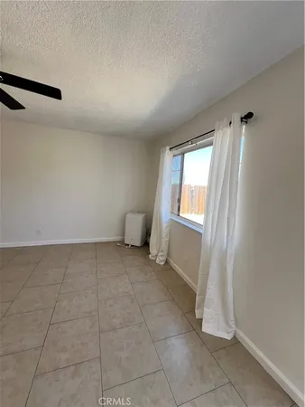$2,200 | 16512 Batson Place, Victorville, CA 92395
