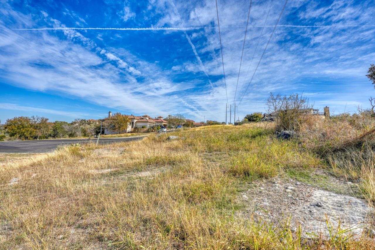 528 Bendito Way Marble Falls, TX 78654 - Photo 6 of 13