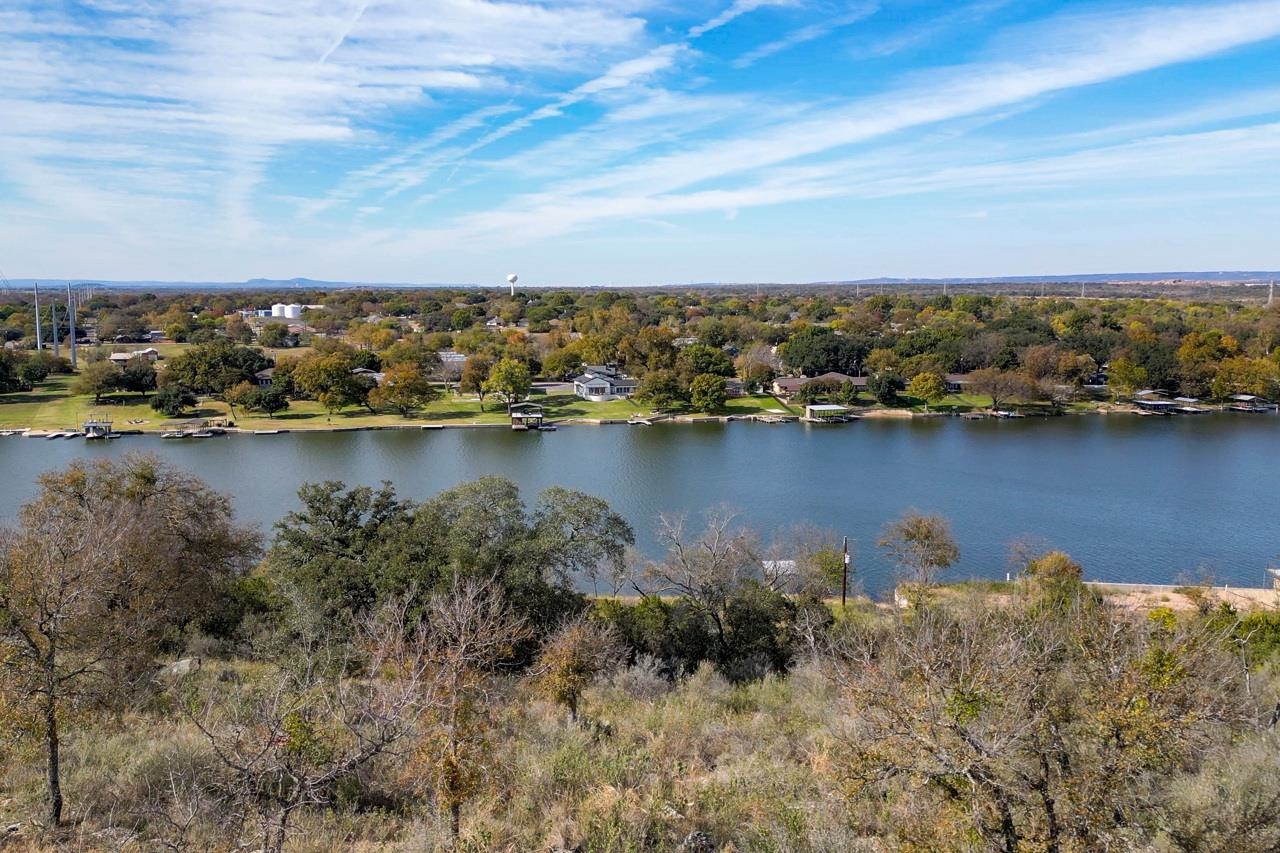528 Bendito Way Marble Falls, TX 78654 - Photo 8 of 13