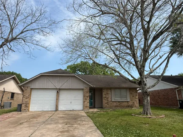 $1,800 | 4223 Steep Rock Drive, Pasadena, TX 77504