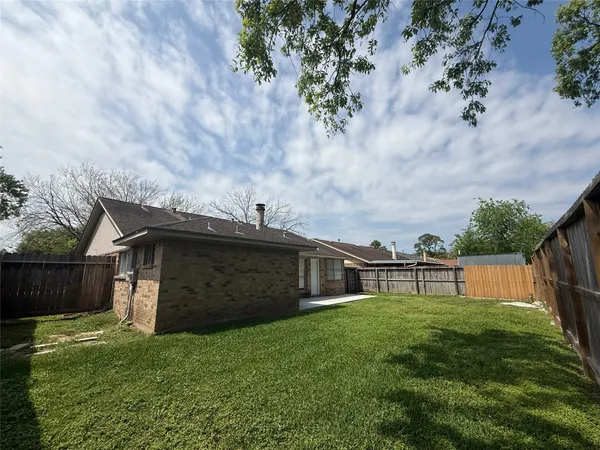 $1,800 | 4223 Steep Rock Drive, Pasadena, TX 77504