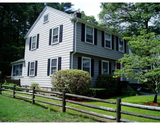 50 Sycamore Road Weymouth, MA 02190 - Photo 3 of 21 Gallery Image 3