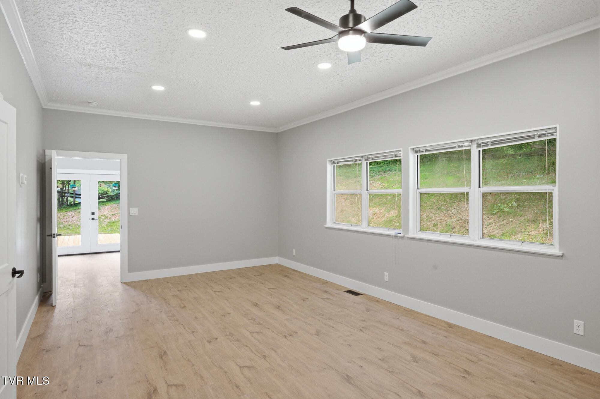 1345 King College Road Bristol, TN 37620 - Photo 23 of 42 DSC_0164