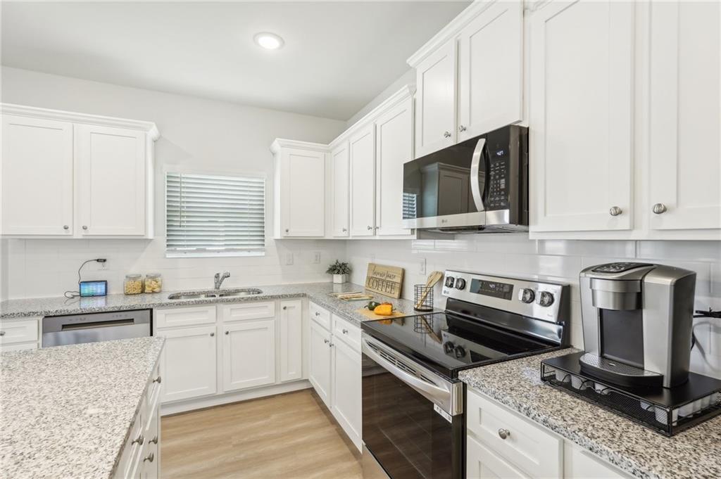 3033 Viewpark Circle Conyers, GA 30013 - Photo 15 of 54