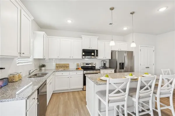 $377,400 | 3033 Viewpark Circle, Conyers, GA 30013
