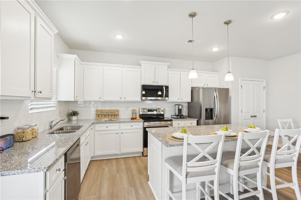 3033 Viewpark Circle Conyers, GA 30013 - Photo 8 of 54