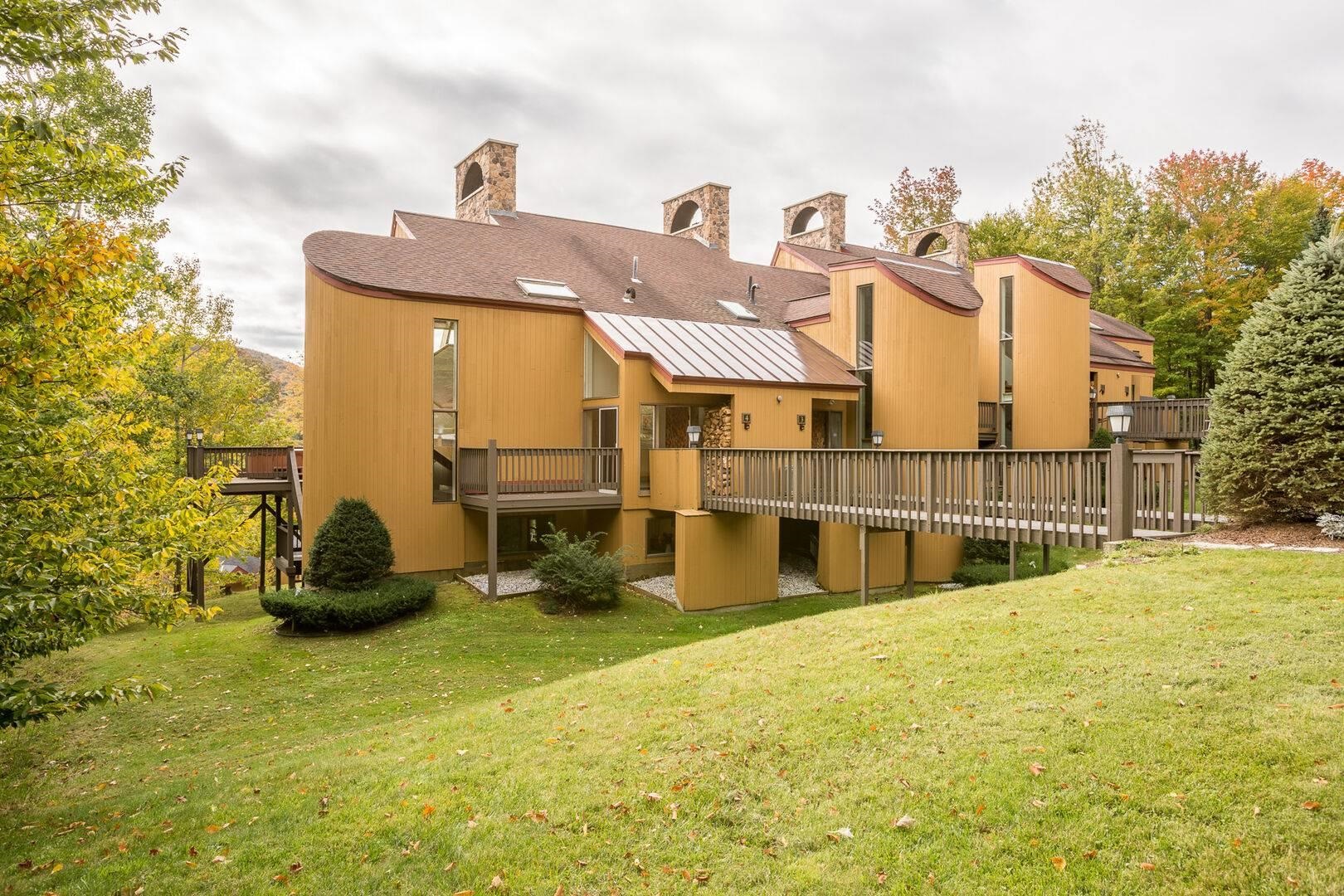 394 Winterberry Road, Unit 4 Killington, VT 05751 - Photo 1 of 38 Gallery Image 1