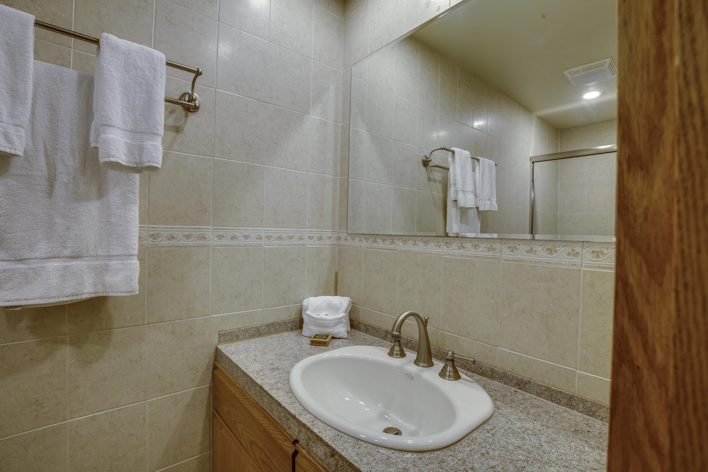 394 Winterberry Road, Unit 4 Killington, VT 05751 - Photo 15 of 38 Gallery Image 15