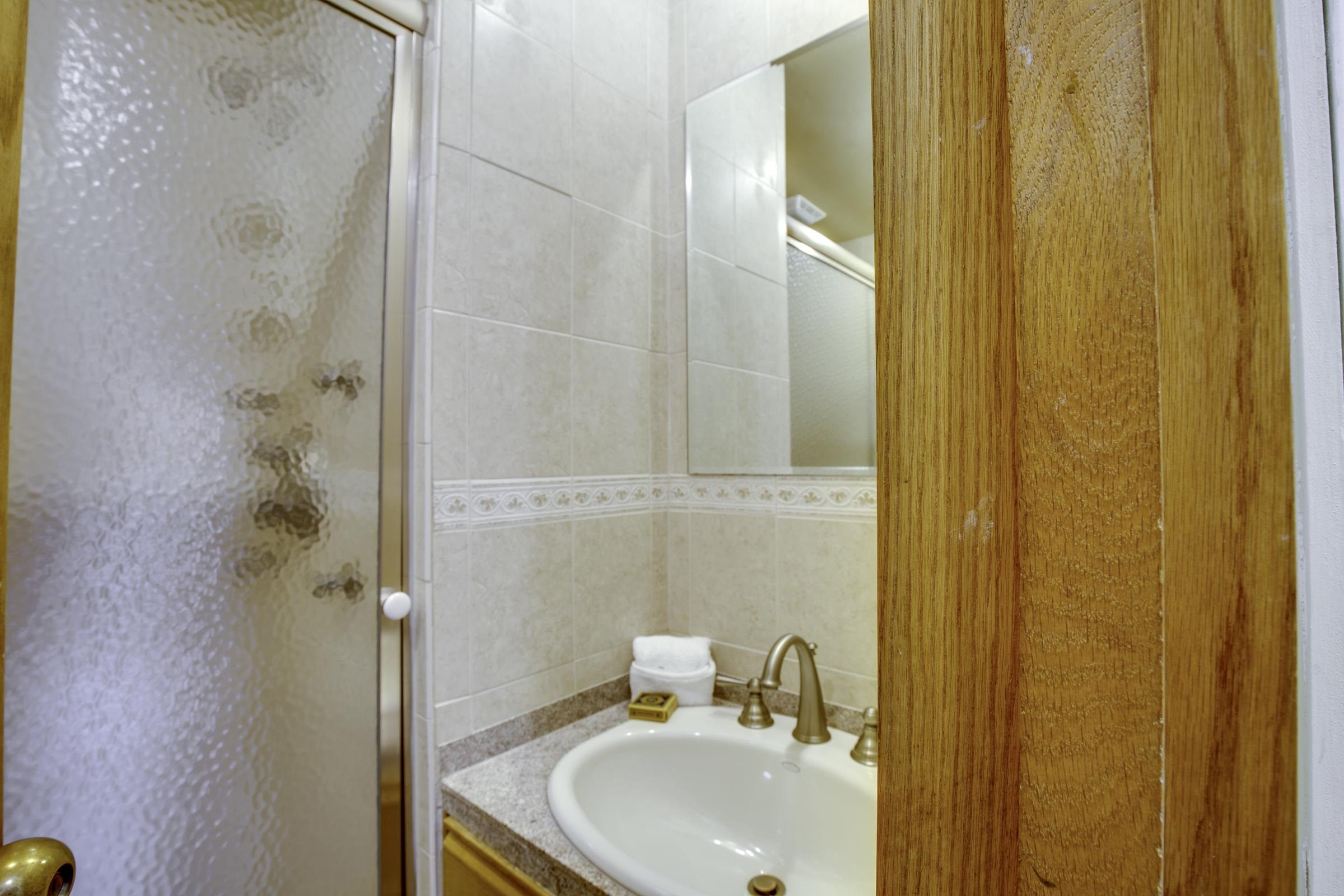 394 Winterberry Road, Unit 4 Killington, VT 05751 - Photo 17 of 38 Gallery Image 17