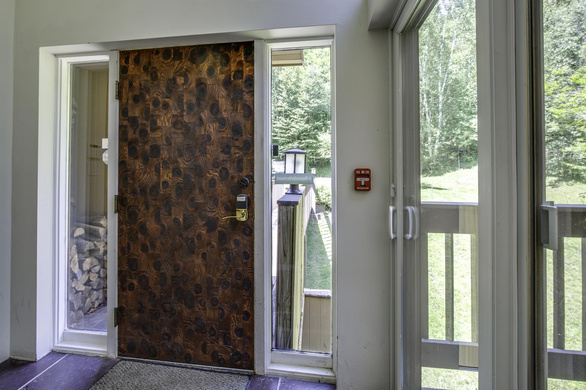 394 Winterberry Road, Unit 4 Killington, VT 05751 - Photo 2 of 38 Gallery Image 2