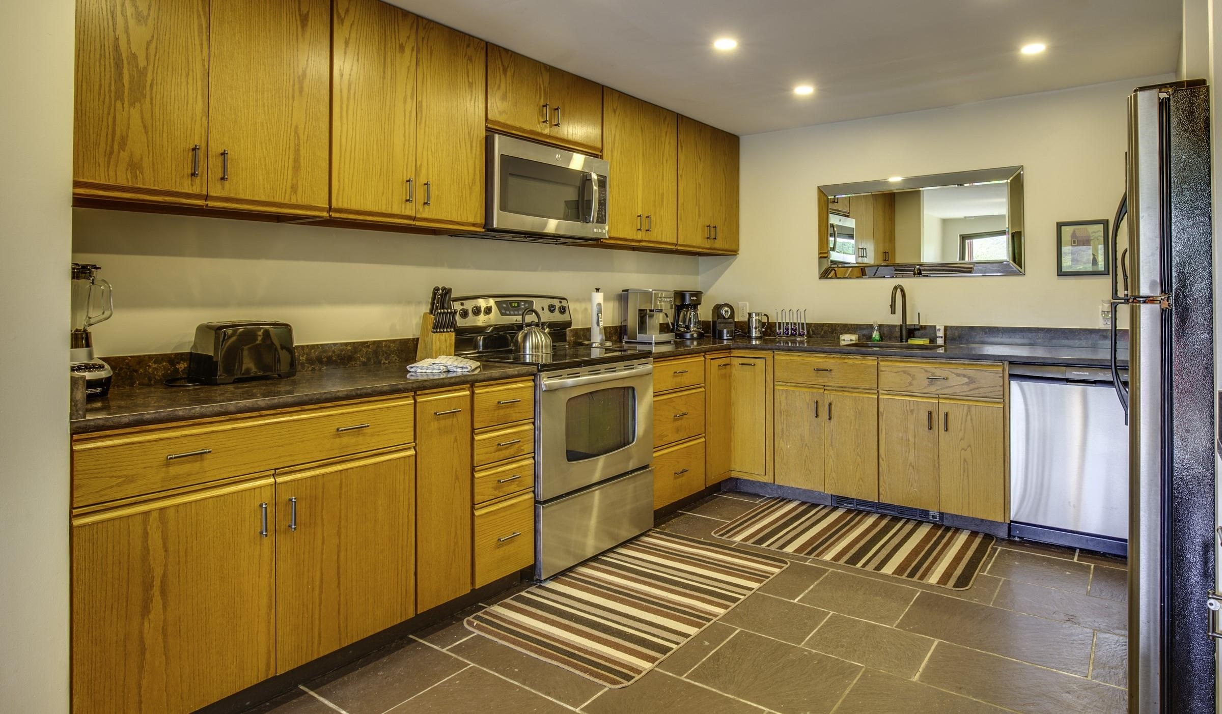 394 Winterberry Road, Unit 4 Killington, VT 05751 - Photo 34 of 38 Gallery Image 34