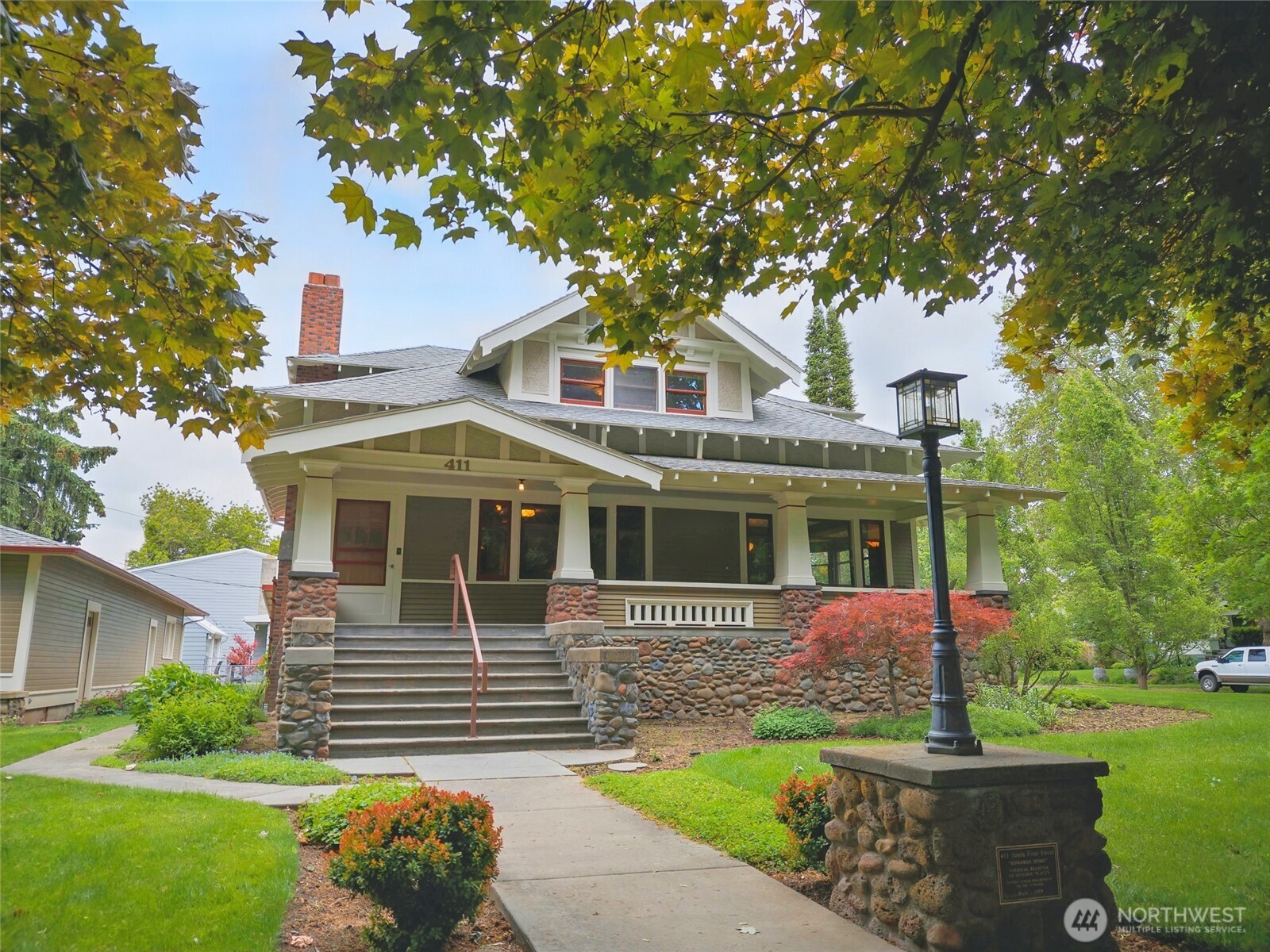 411 South 1st Street Dayton, WA 99328 - Photo 2 of 40