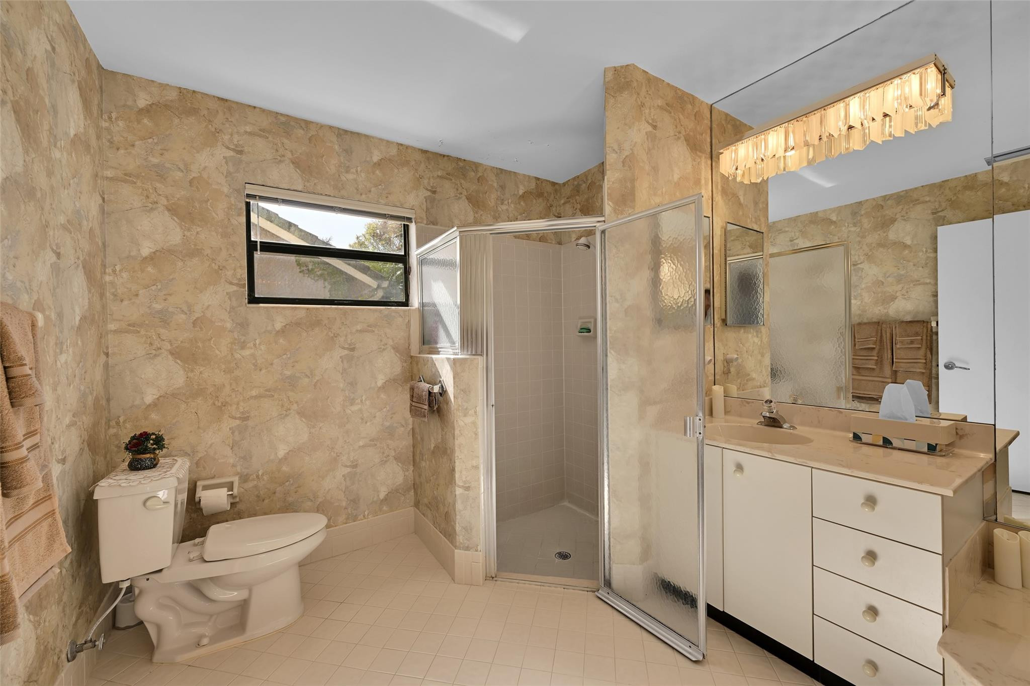 7312 Northwest 83rd Way Tamarac, FL 33321 - Photo 13 of 21 Owners Bath
