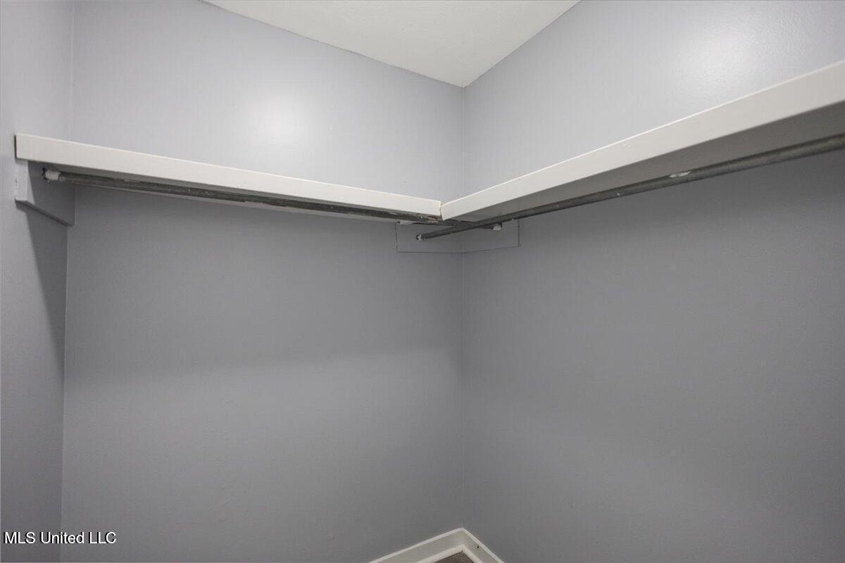 2455 River Oaks Boulevard, Unit A & B Jackson, MS 39211 - Photo 18 of 25 20250912020310905423000000-o