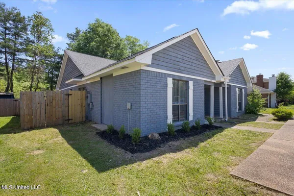 $289,000 | 2455 River Oaks Boulevard, Unit A & B, Jackson, MS 39211