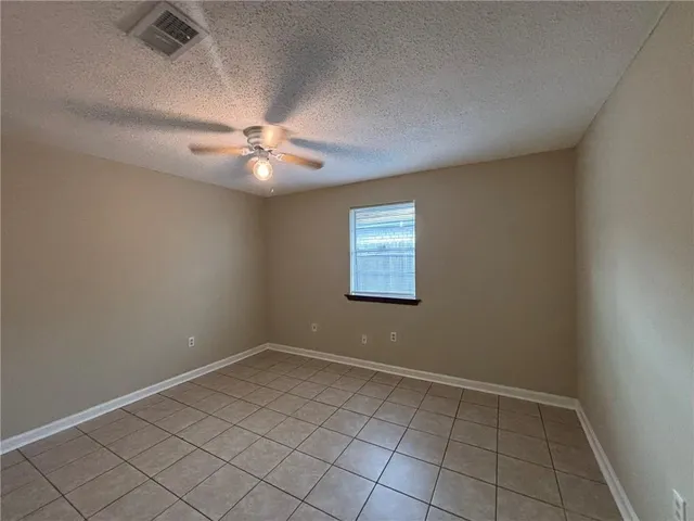 $1,800 | 1209 Maplewood Drive, Harvey, LA 70058