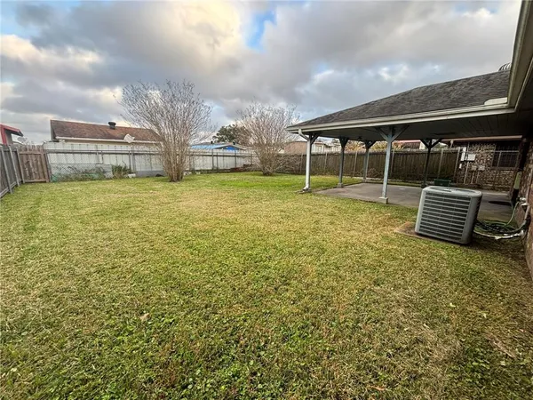 $1,800 | 1209 Maplewood Drive, Harvey, LA 70058