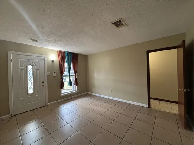 $1,800 | 1209 Maplewood Drive, Harvey, LA 70058