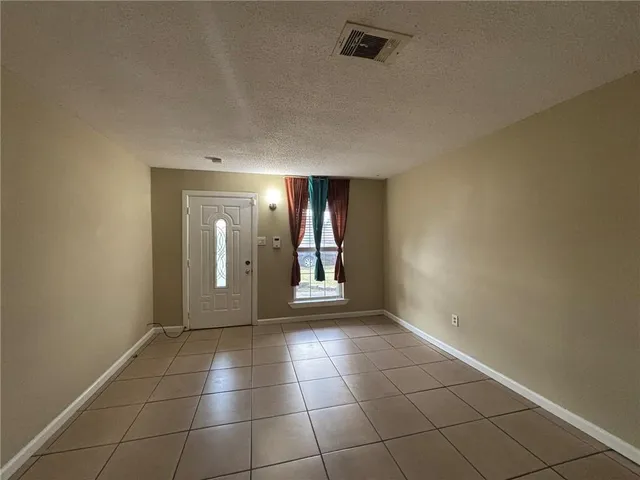 $1,800 | 1209 Maplewood Drive, Harvey, LA 70058