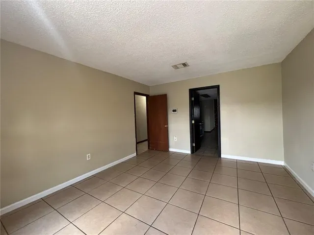 $1,800 | 1209 Maplewood Drive, Harvey, LA 70058