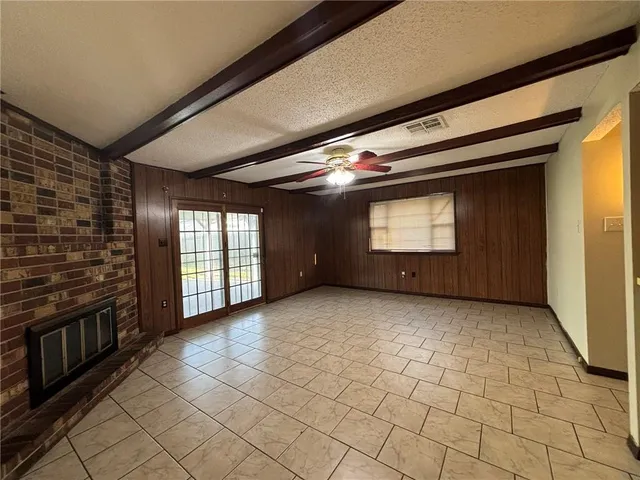 $1,800 | 1209 Maplewood Drive, Harvey, LA 70058