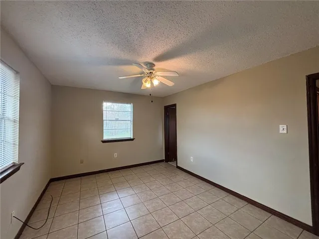 $1,800 | 1209 Maplewood Drive, Harvey, LA 70058