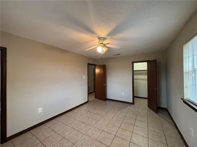 $1,800 | 1209 Maplewood Drive, Harvey, LA 70058