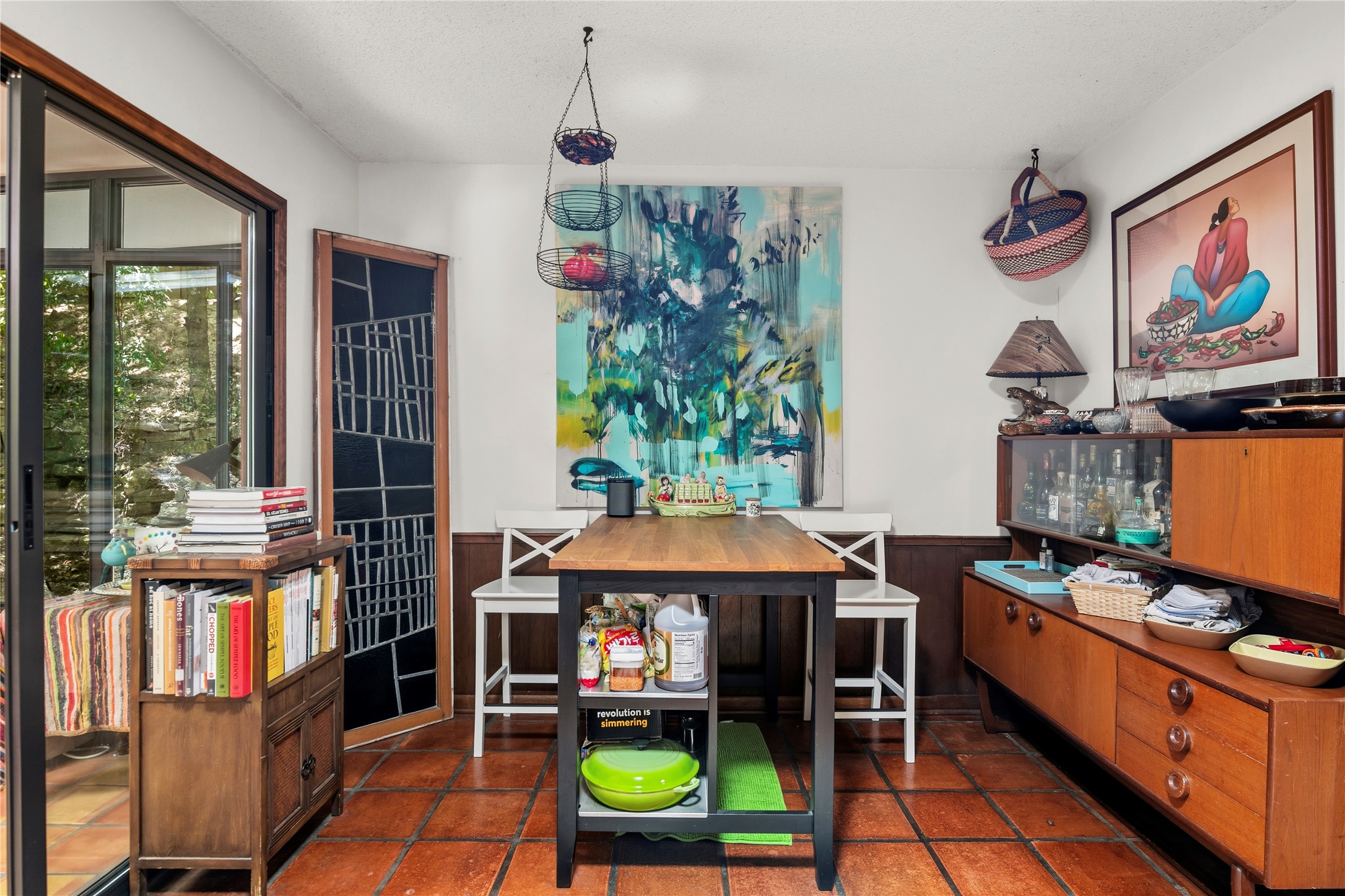 5403 Jeffburn Cove Austin, TX 78745 - Photo 18 of 40 a dining room with furniture and window