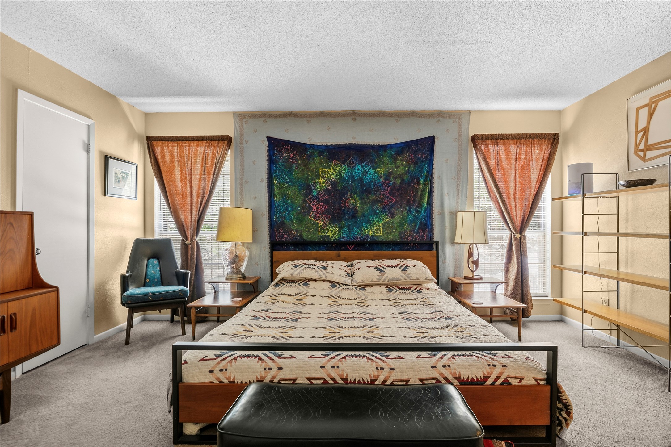 5403 Jeffburn Cove Austin, TX 78745 - Photo 23 of 40 a living room with furniture rug and a window